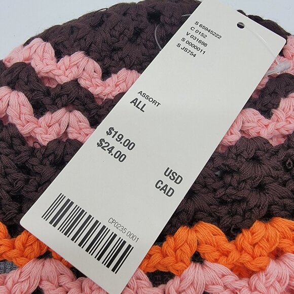 NWT URBAN OUTFITTERS Youth Beanie  Colorful Knit Beanie Hat NEW - Picture 2 of 5